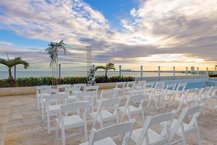 Residence Inn By Marriott Cancun Hotel Zone Bagian luar foto