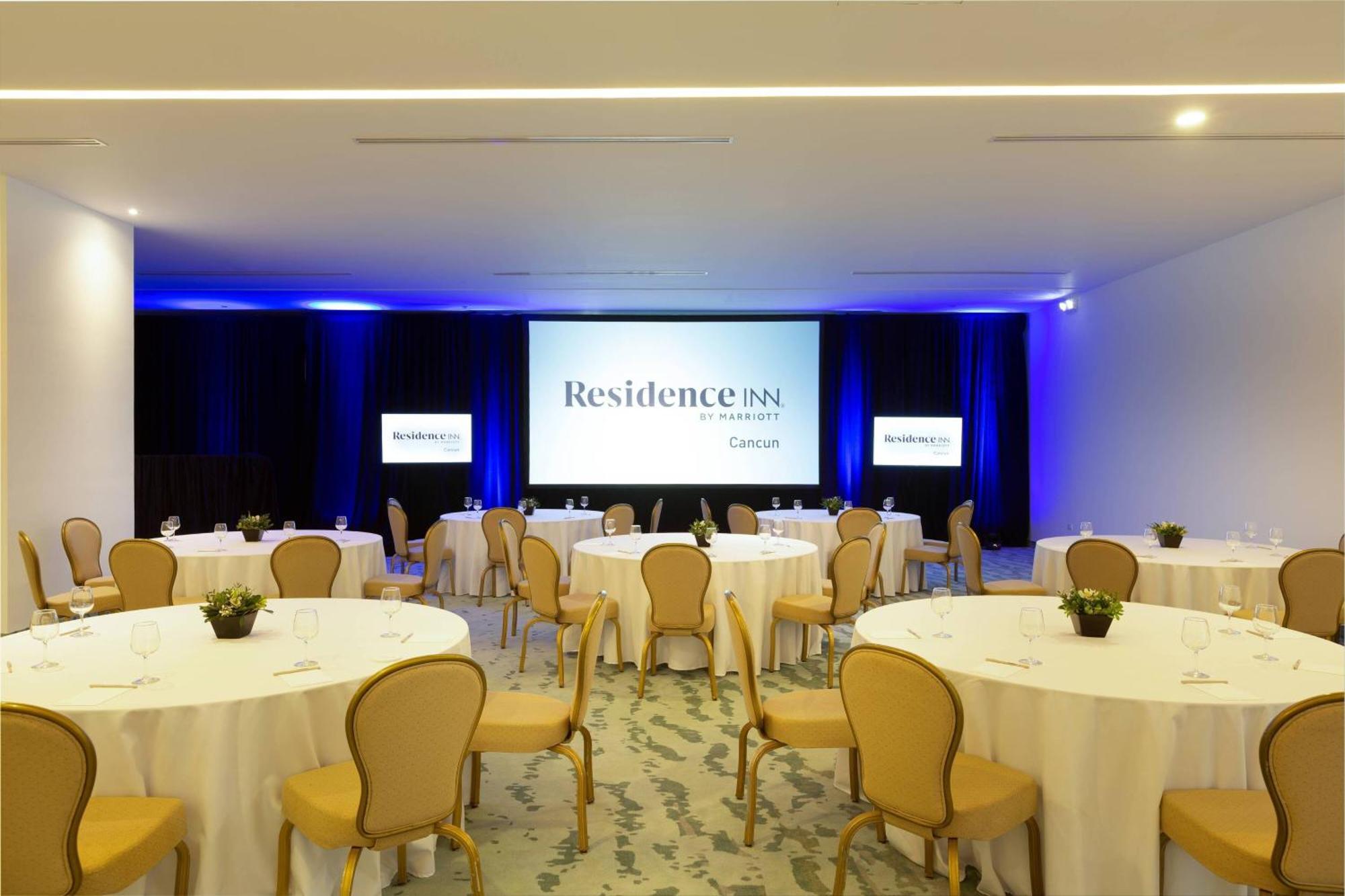 Residence Inn By Marriott Cancun Hotel Zone Bagian luar foto