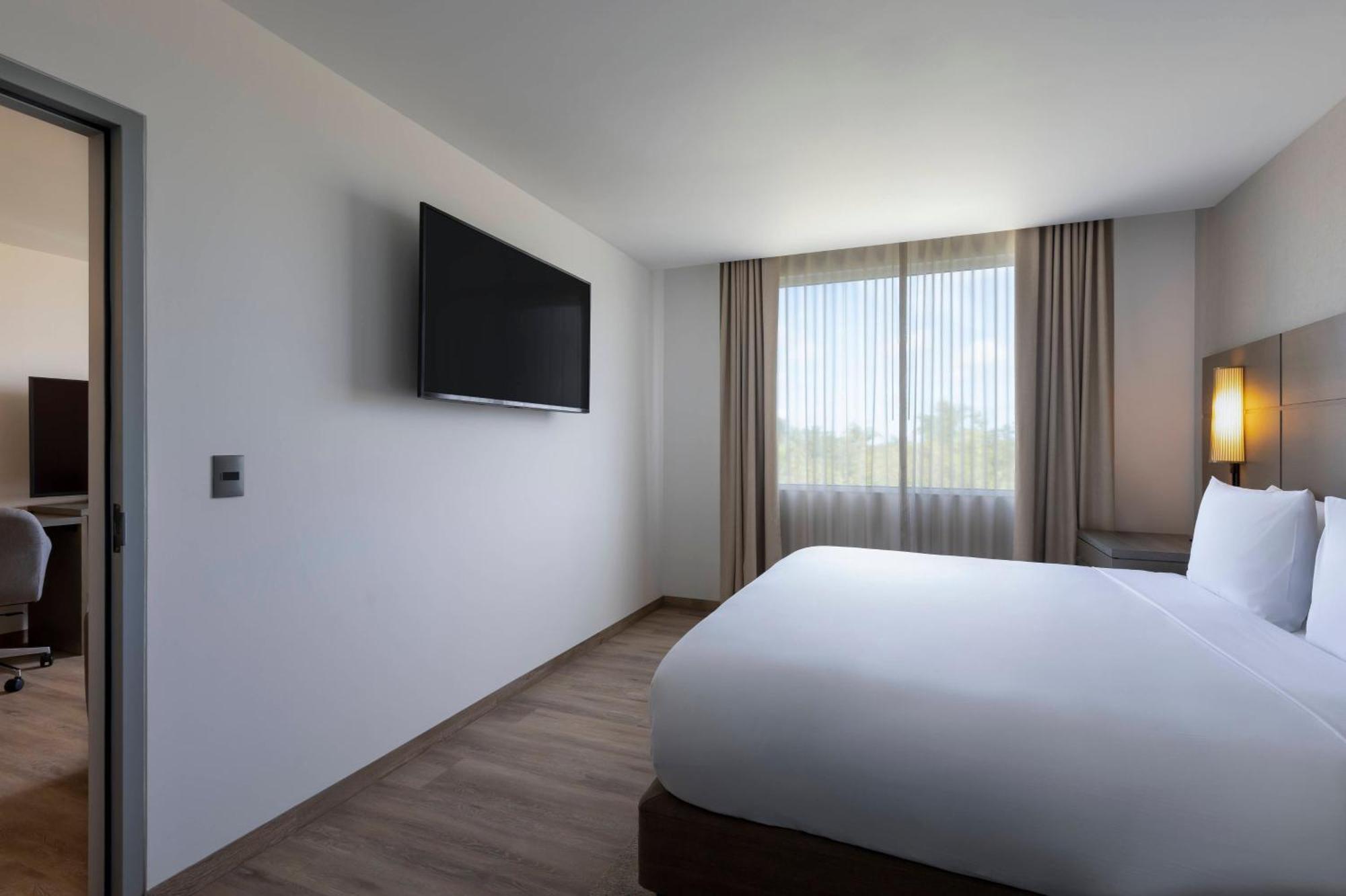 Residence Inn By Marriott Cancun Hotel Zone Bagian luar foto