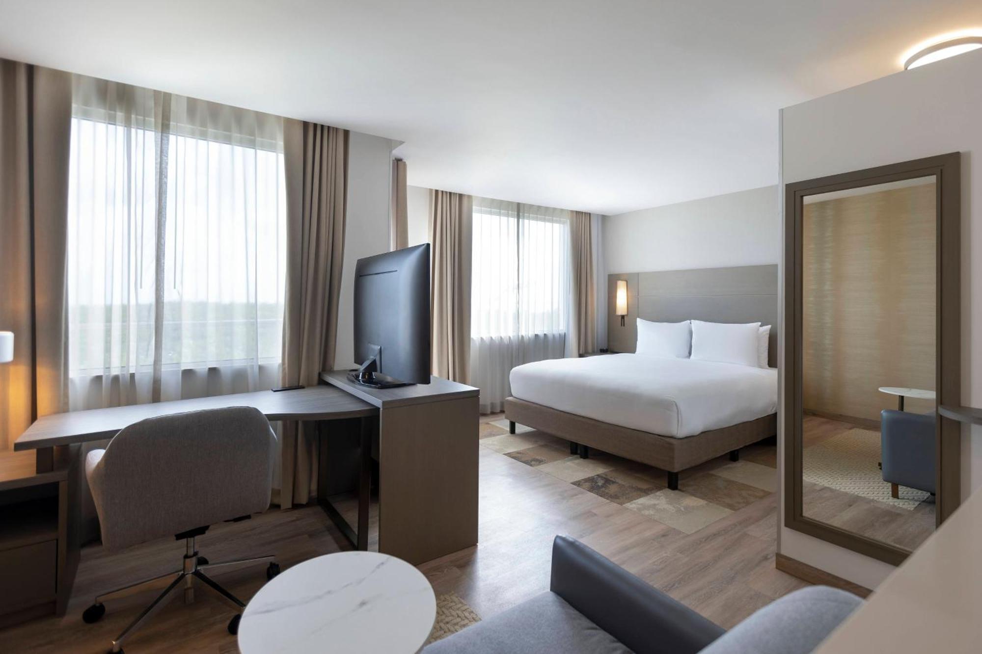 Residence Inn By Marriott Cancun Hotel Zone Bagian luar foto