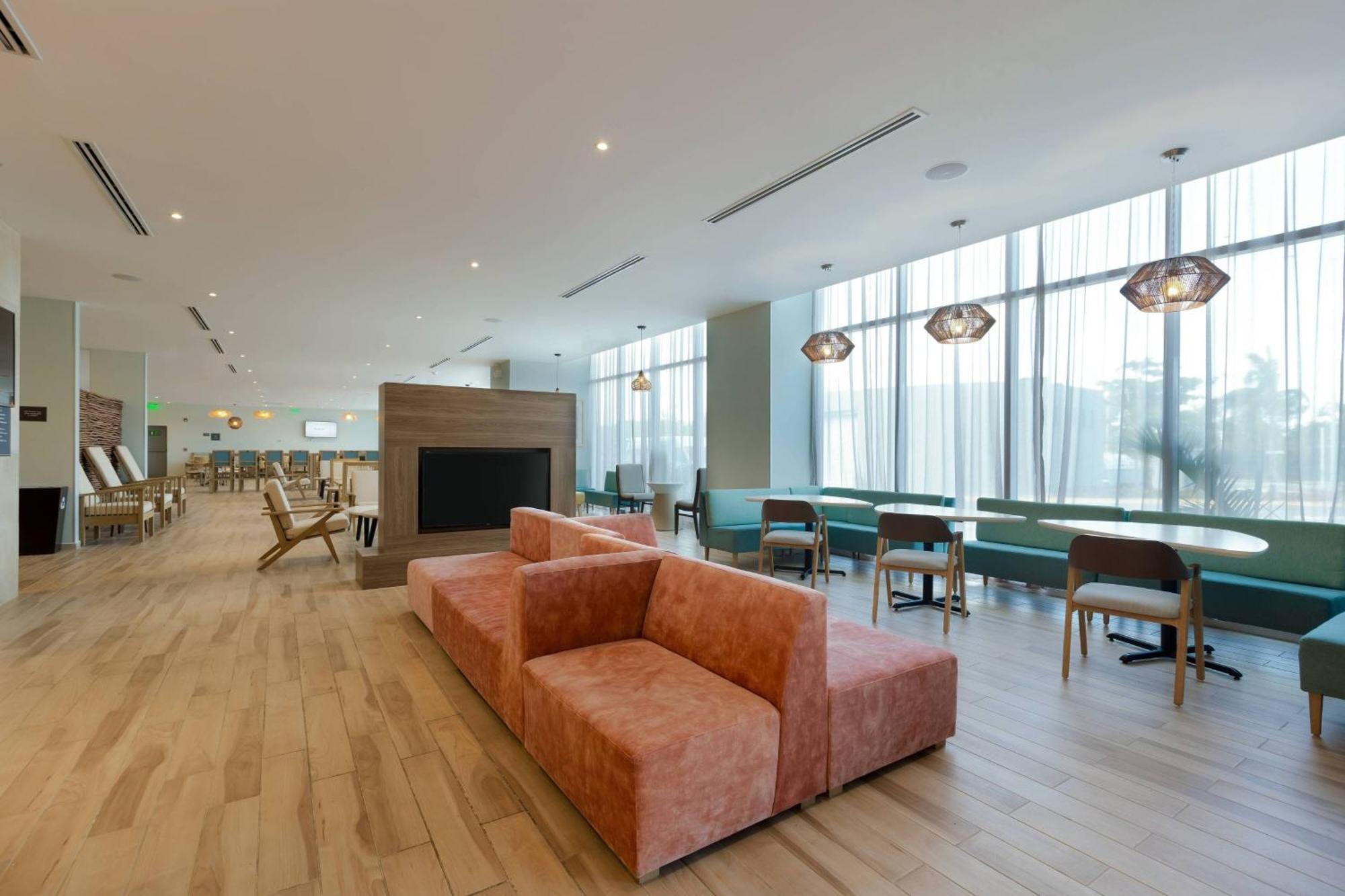 Residence Inn By Marriott Cancun Hotel Zone Bagian luar foto