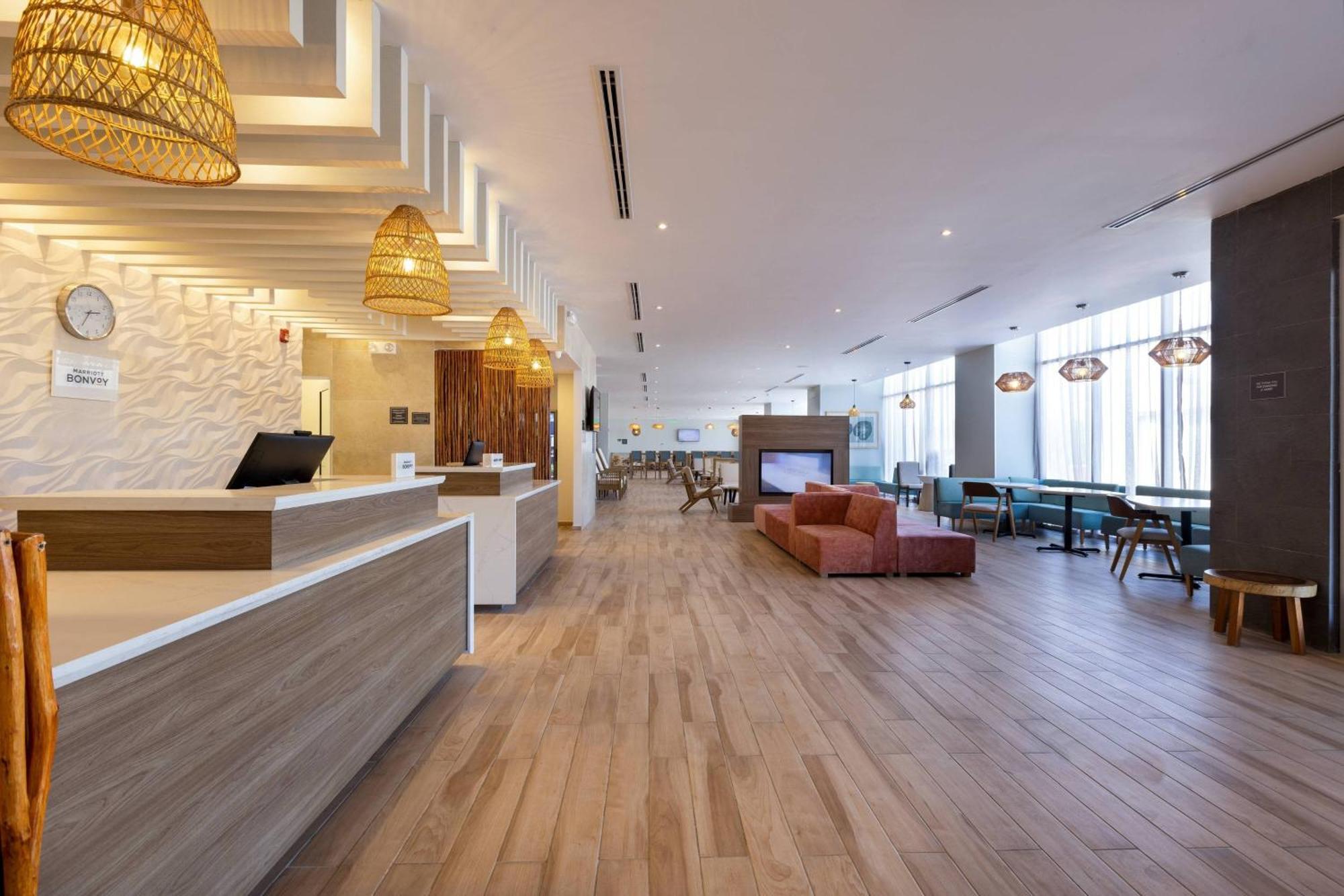 Residence Inn By Marriott Cancun Hotel Zone Bagian luar foto